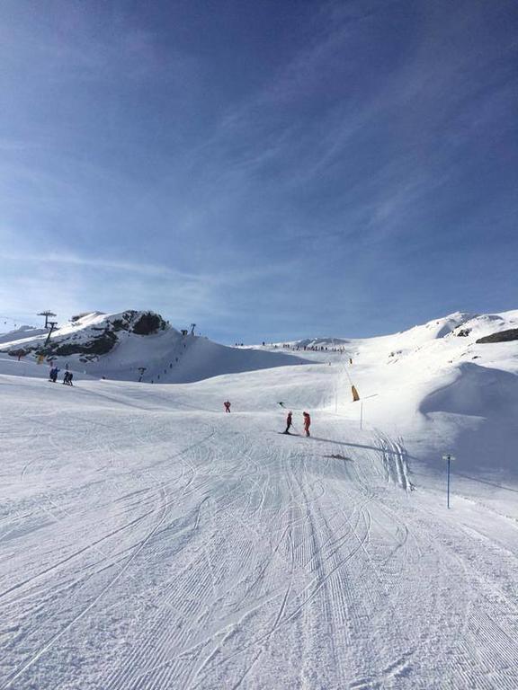 Hotel Letterario Locanda Collomb La Thuile Exterior photo